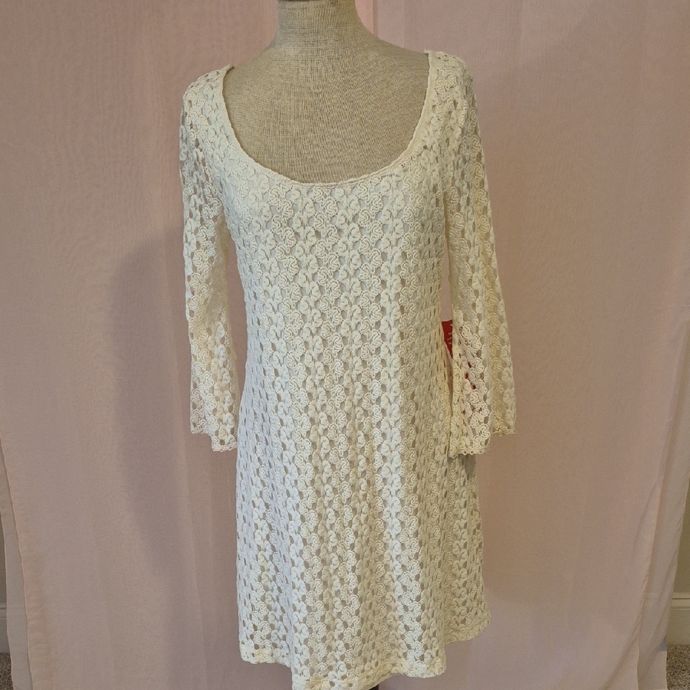 AUW Cream 3/4 Sleeve Midi Dress with Lace
